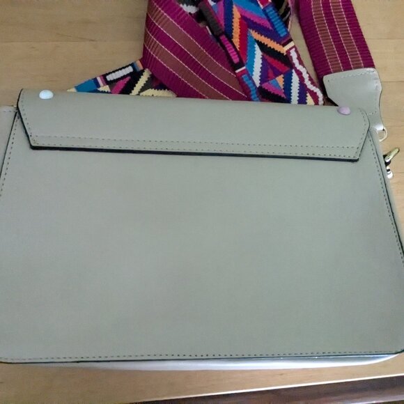 Roberta M Purse - Picture 3 of 8